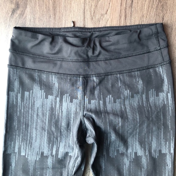 Lululemon Leggings Run Inspire Crop II Full-On Luxtreme Mesh Black Size 4 - Picture 3 of 9